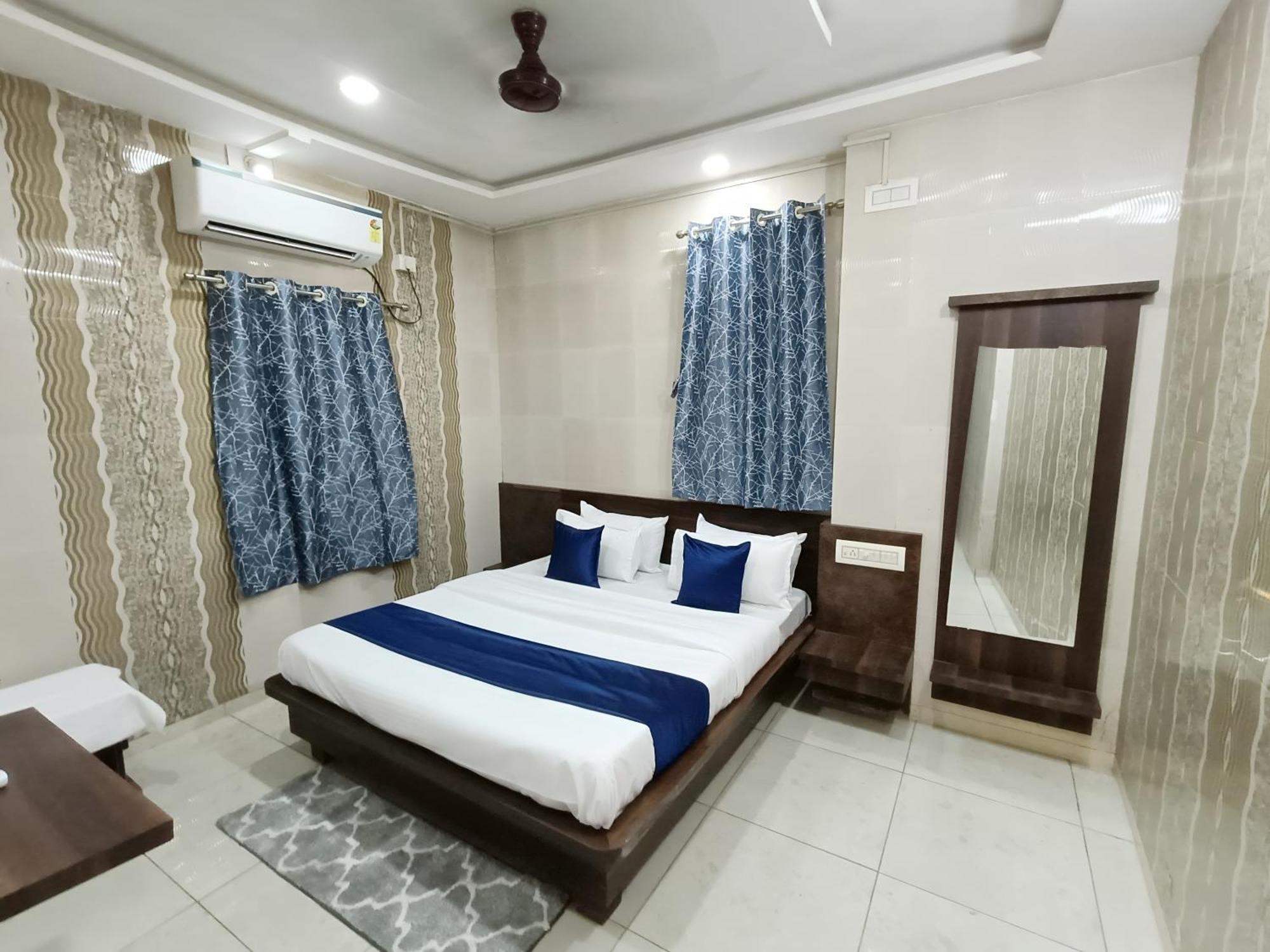 Hotel Shree Nath - 200 Meters From Dwarkadhish Temple エクステリア 写真