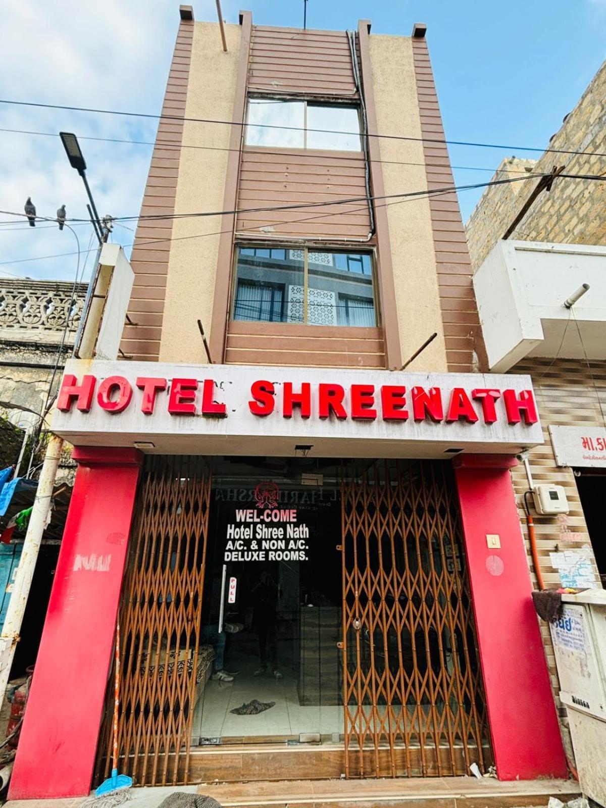 Hotel Shree Nath - 200 Meters From Dwarkadhish Temple エクステリア 写真